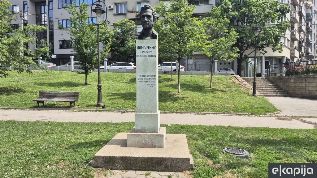 spomenik Lamartinu Karađorđev park Beograd