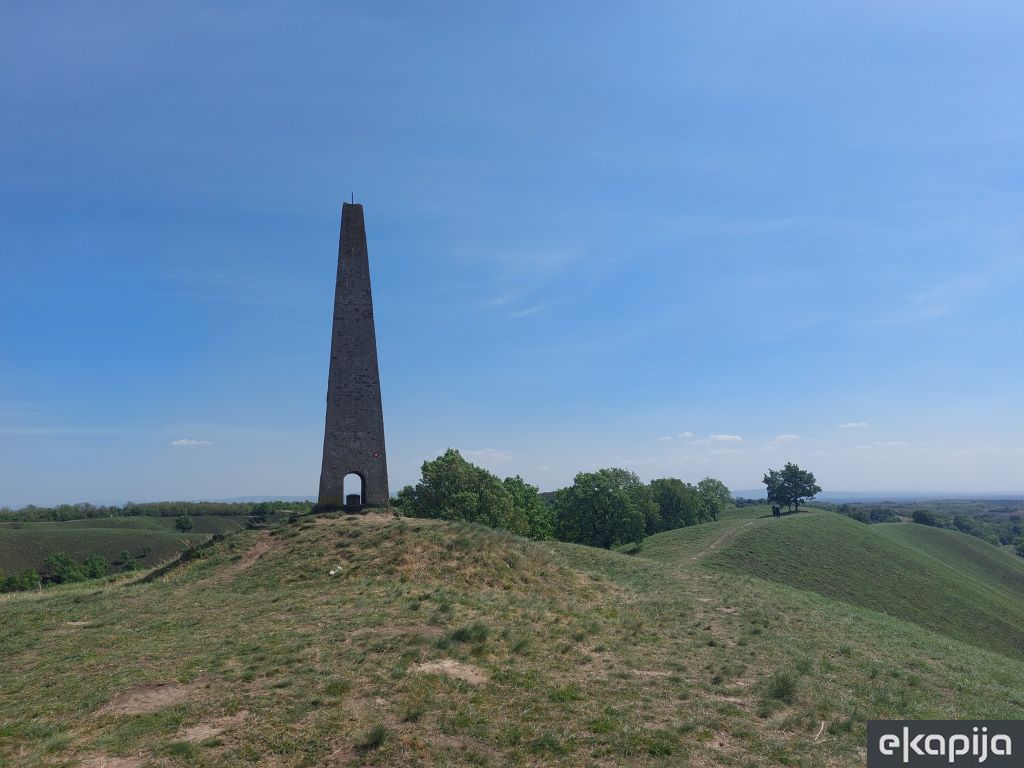 Obelisk Zagajička brda Bela Crkva